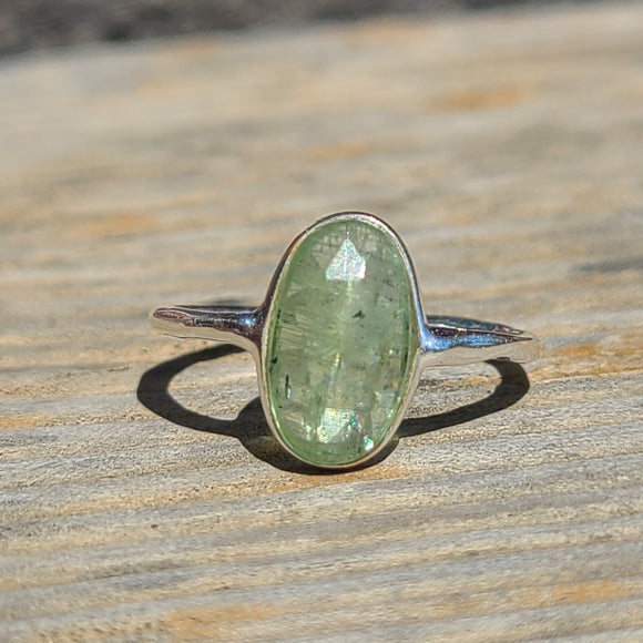 Faceted Green Kyanite 925 Ring