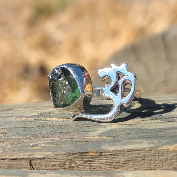 Ohm - Rough Green Apatite 925 Ring