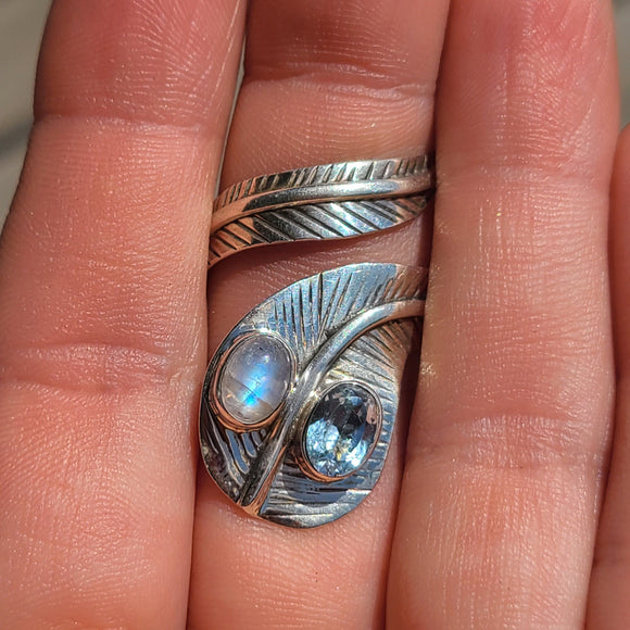 Feather Wrap - Rainbow Moonstone & Blue Topaz 925 Ring