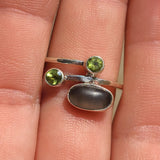 Grey Moonstone & Peridot 925 Ring