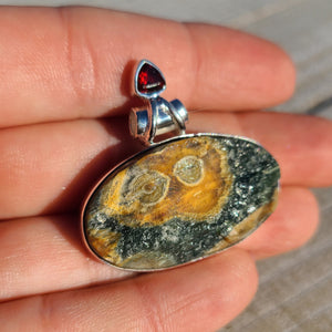 12g Ocean Jasper (Rough) & Garnet 925 Pendant