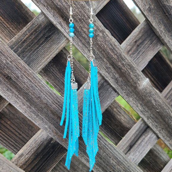 Shiny Blue Handcut Leather & Faceted Apatite 925 Earrings